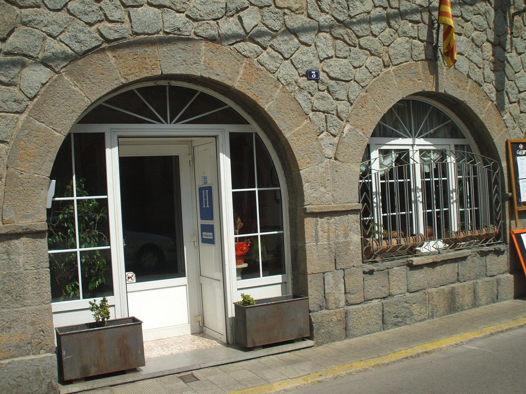 Hostal Porta De Nuria Ribes De Freser Exteriér fotografie